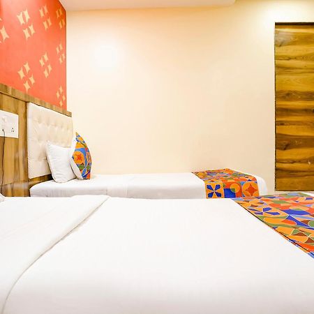 Hotel Fabexpress Sarah Gold - Nr Nesco Exhibition Center Bombay Esterno foto