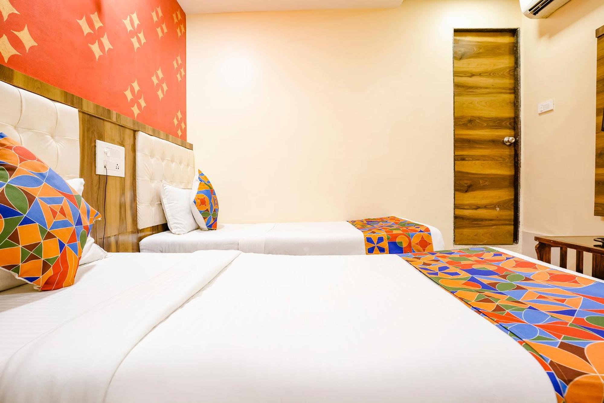 Hotel Fabexpress Sarah Gold - Nr Nesco Exhibition Center Bombay Esterno foto