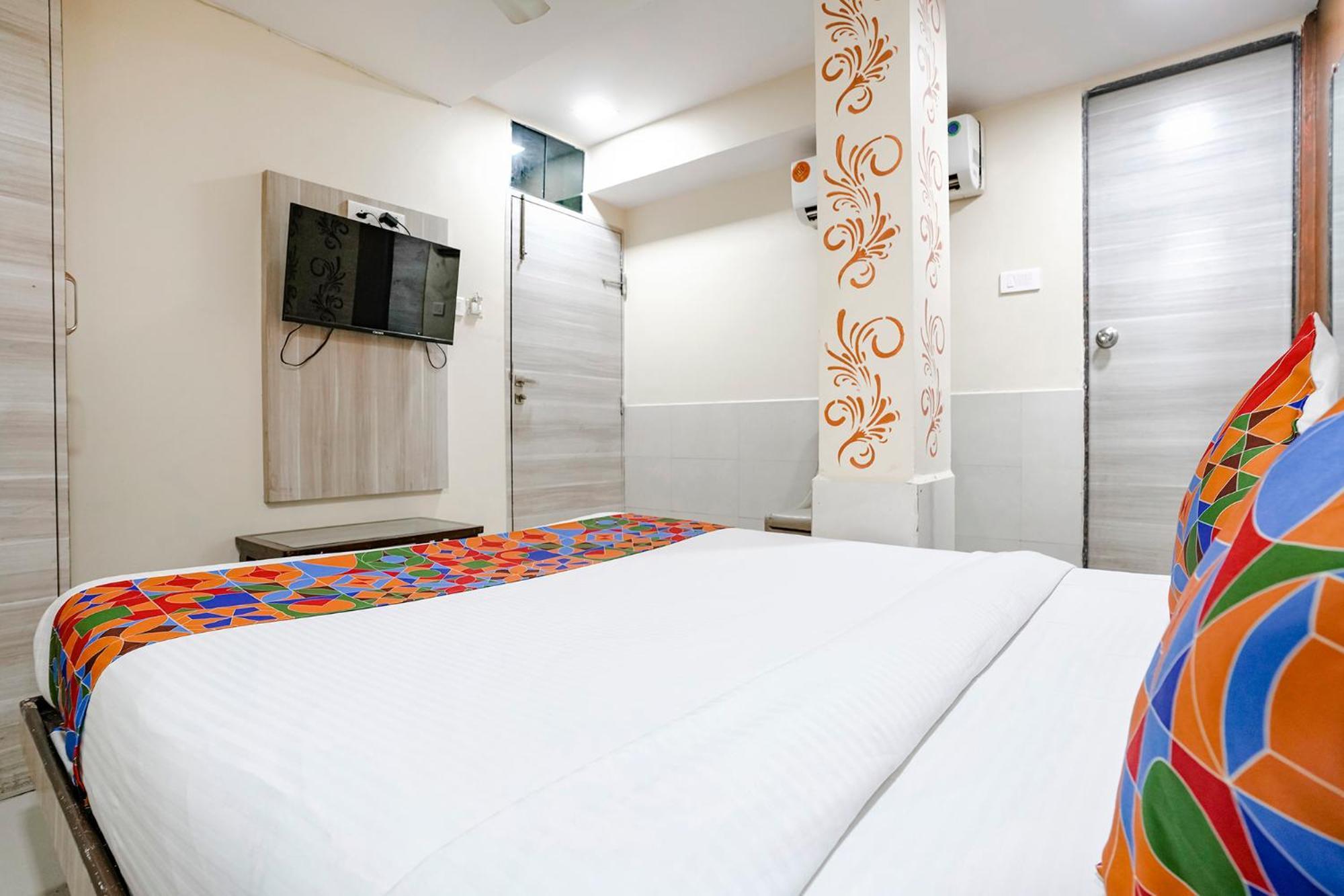 Hotel Fabexpress Sarah Gold - Nr Nesco Exhibition Center Bombay Esterno foto