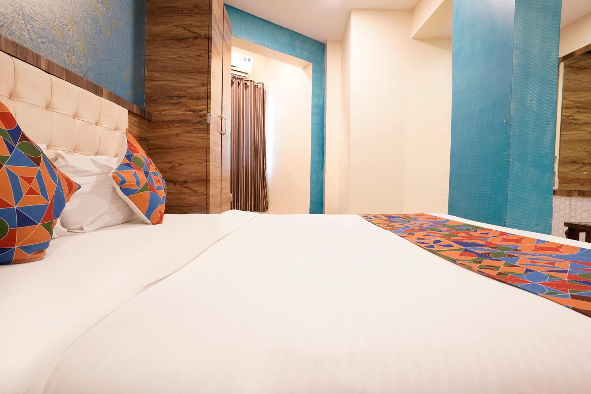 Hotel Fabexpress Sarah Gold - Nr Nesco Exhibition Center Bombay Esterno foto