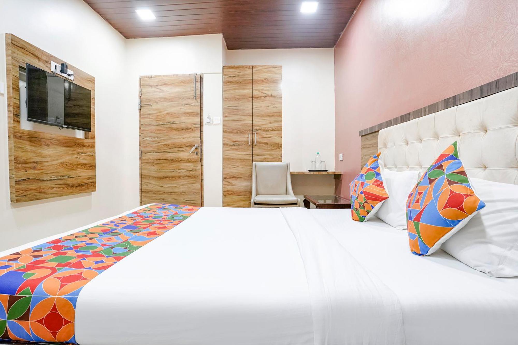 Hotel Fabexpress Sarah Gold - Nr Nesco Exhibition Center Bombay Esterno foto