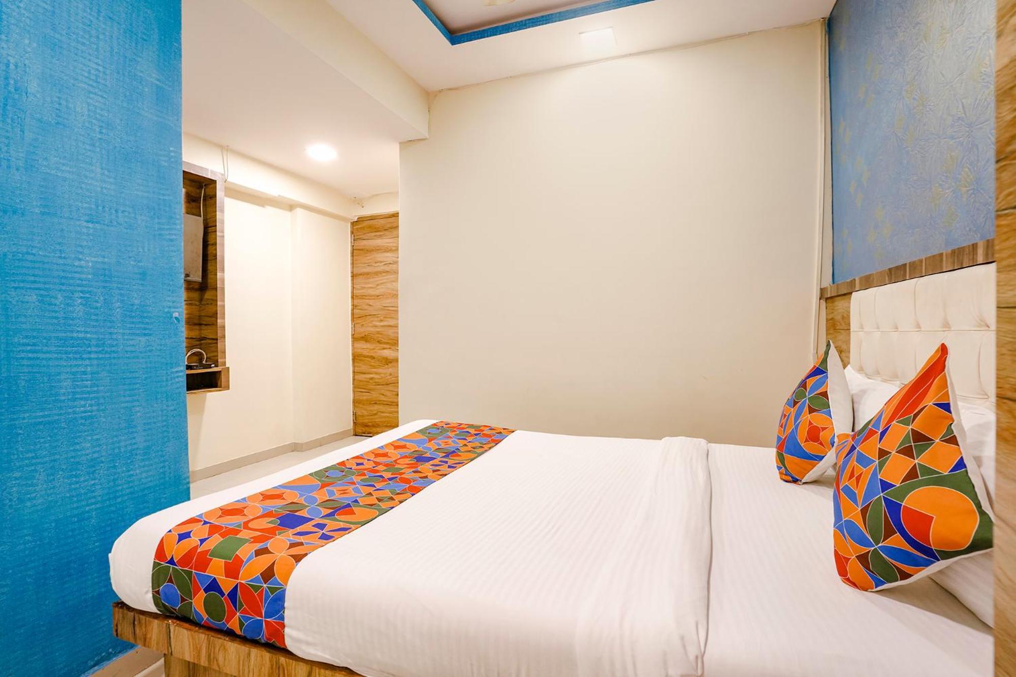 Hotel Fabexpress Sarah Gold - Nr Nesco Exhibition Center Bombay Esterno foto